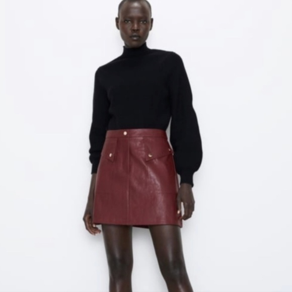 Zara Mini Skirt Vegan Leather Dark Red Wine/Burgundy Gold A-line Like new XS - Picture 1 of 16